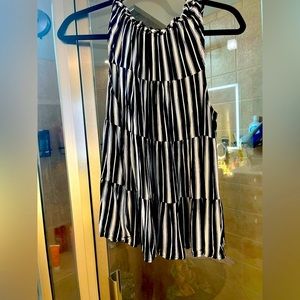 Black and white swing tank by Savanna Jane. Size Medium